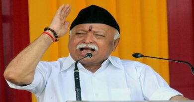 RSS प्रमुख मोहन भागवत (Mohan Bhagwat) बोले- नेता को 75 साल की आयु में रिटायर हो जाना चाहिए