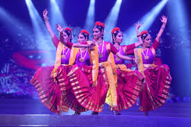 નવરાત્રિની તૈયારીઓએ ગુજરાતમાં જોશ ભર્યો, અમદાવાદમાં કડક SOP જાહેર
