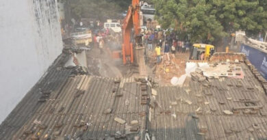 Ahmedabad में कॉमनवेल्थ गेम्स की तैयारी, नरेंद्र मोदी स्टेडियम के पास 29 मकानों पर चला बुलडोजर