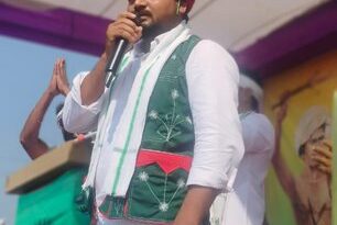 पीएम मोदी की सभा के पास AAP विधायक चैतर वसावा का शक्ति प्रदर्शन