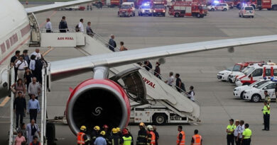 हवा में थमा एयर इंडिया का इंजन: दिल्ली एयरपोर्ट पर इमरजेंसी लैंडिंग, बाल-बाल बचे यात्री