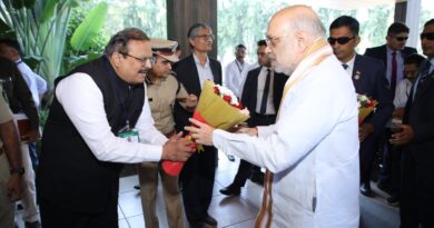 કેન્દ્રીય ગૃહ અને સહકારિતા મંત્રી અમિત શાહે ગાંધીનગર લોકસભા મતવિસ્તારમાં આવતા ગામોમાં તળાવોના આંતર જોડાણની કામગીરીની સમીક્ષા કરી કેન્દ્રીય ગૃહ અને સહકારિતા મંત્રી અમિત શાહે ગાંધીનગર લોકસભા મતવિસ્તારમાં આવતા ગામોમાં તળાવોના આંતર જોડાણની કામગીરીની સમીક્ષા કરી