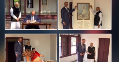 साबरमती रिवरफ्रंट पर उड़ी दोस्ती की पतंग: पीएम मोदी और जर्मन चांसलर ने किया अंतरराष्ट्रीय काइट फेस्टिवल का आगाज