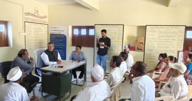 જન ભાગીદારીથી જ વિકસિત ભારતનો સંકલ્પ સિદ્ધ થશે : માણસાના રાજપુરા ગામે કલેક્ટરની આકસ્મિક મુલાકાત