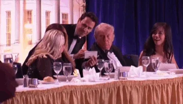 वाशिंगटन में राष्ट्रपति ट्रंप के कार्यक्रम में फायरिंग: ‘कॉरेस्पोंडेंट डिनर’ में चलीं गोलियां, सीक्रेट सर्विस ने ट्रंप और मेलानिया को सुरक्षित निकाला