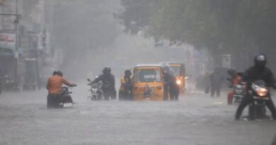 गुजरात में आसमान से बरसी आफत: मांगरोल में 22 इंच से अधिक रिकॉर्ड तोड़ बारिश, मौसम विभाग ने 7 जिलों में जारी किया रेड अलर्ट
