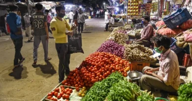 अहमदाबाद में सड़कों पर फल-सब्जी बेचने वालों के खिलाफ नगर निगम सख्त