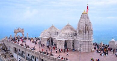 देहगाम के सांपा गांव में गब्बर ग्रुप ने बनाई पावागढ़ और प्रसिद्ध मंदिरों की अद्भुत प्रतिकृति